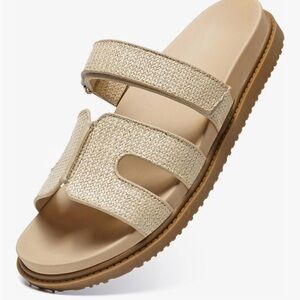 NWOB Women's Cream Sandals